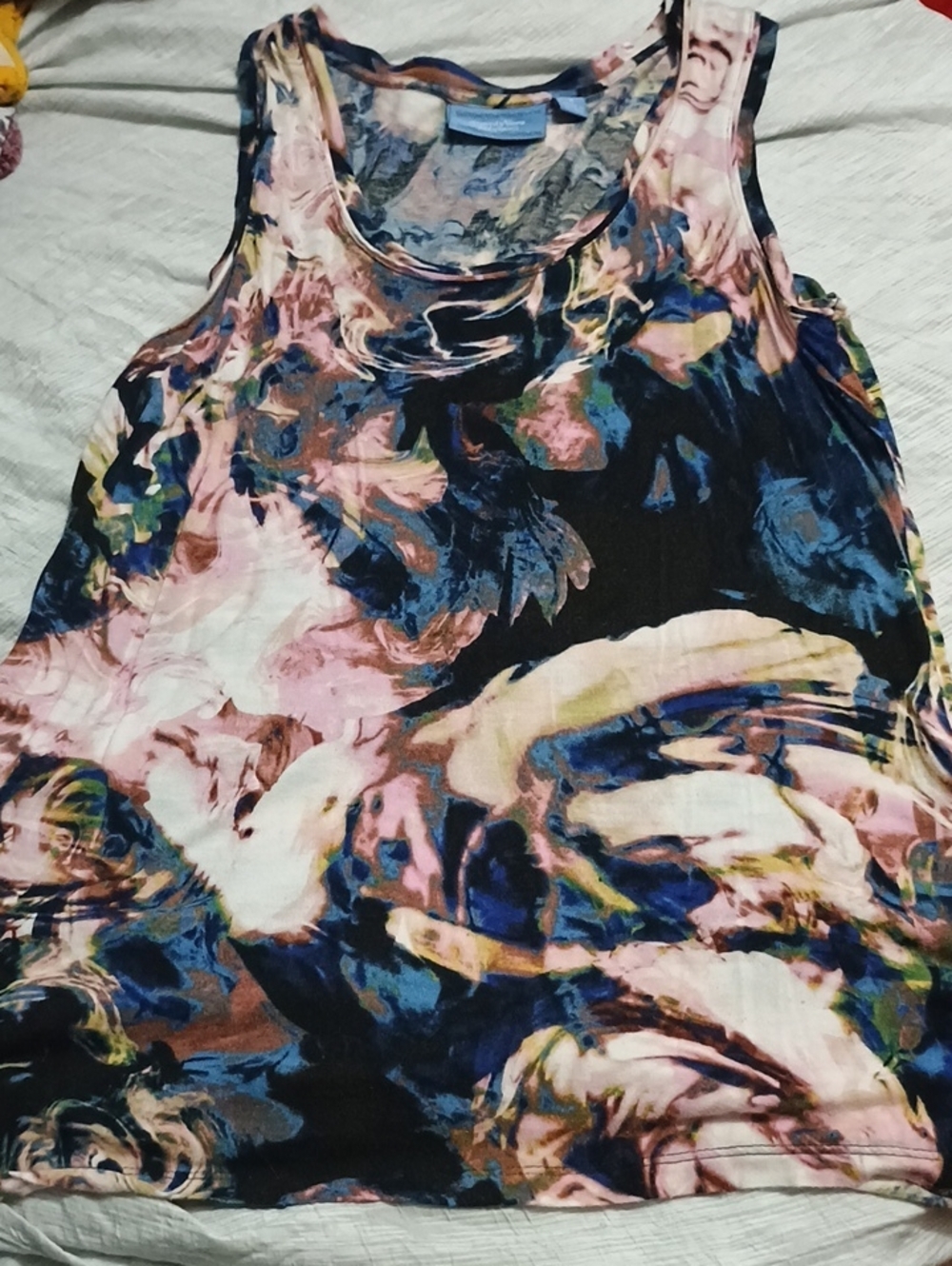 Simply Vera Abstract Floral Tank Top in Pink and Blue Size S